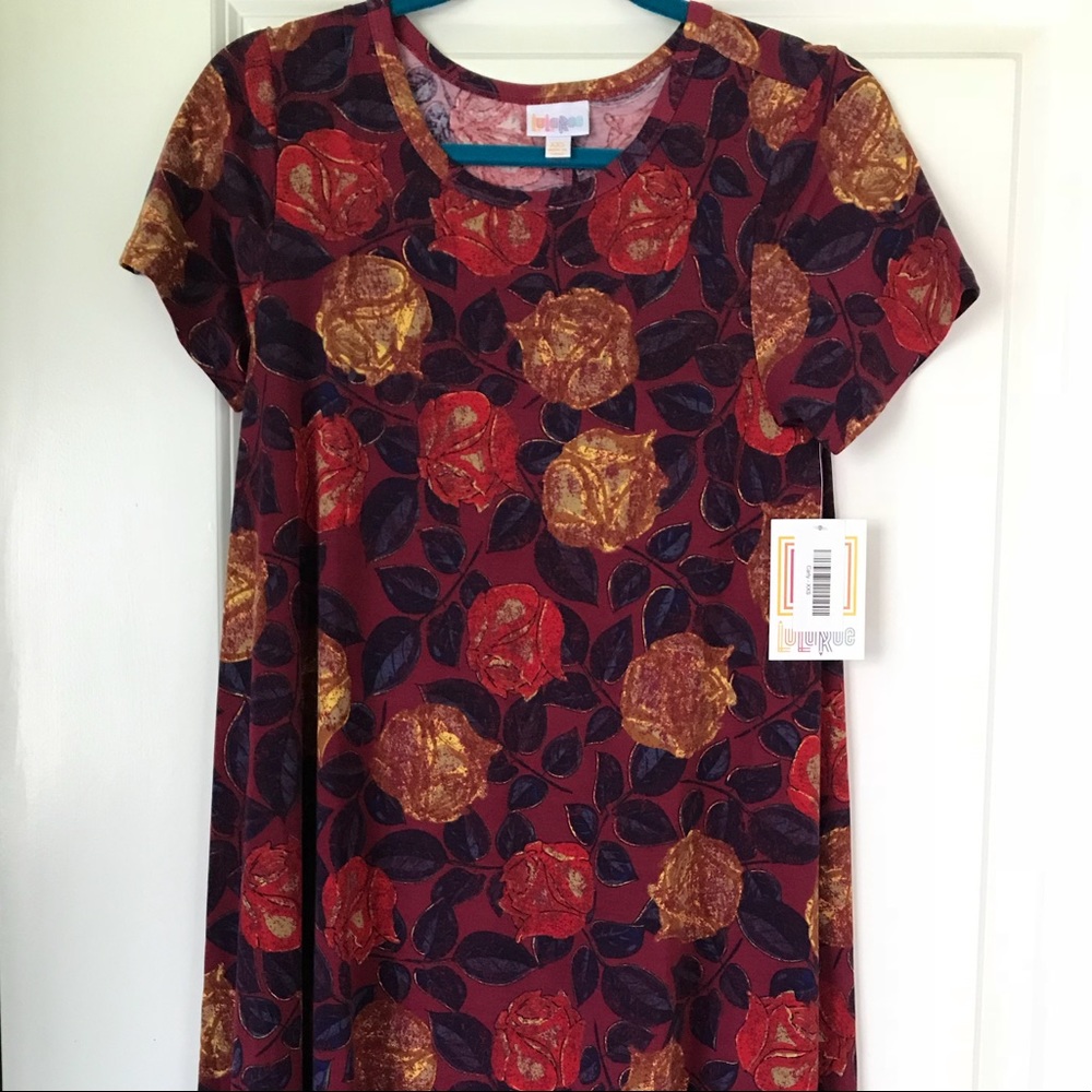 LulaRoe XXS Carly 🌹 Red & Gold Rose Belle